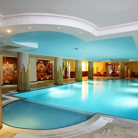 Royal Arena & Feriested