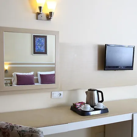 Üdülőközpont Royal Arena & 5*
