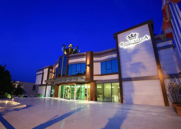 Rezort Royal Arena &