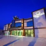 Θέρετρο Royal Arena &