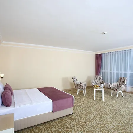 Royal Arena & Semesteranläggning (resort) 5*