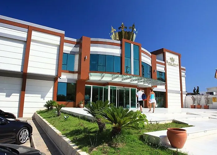 Royal Arena & بودروم